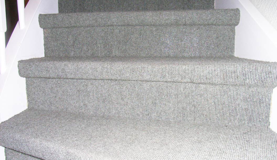 Treppe mit textilem Belag